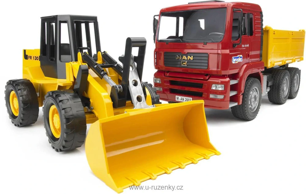 Nákladní automobil MAN TGA s čelním nakladačem