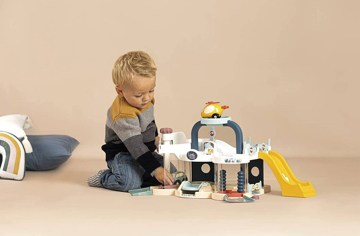 Smoby Multigaráž baby herní set s výtahem a autíčkem