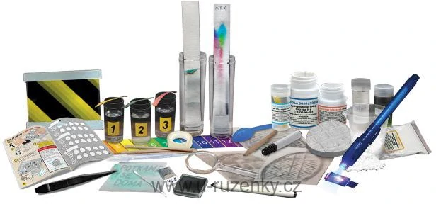 Místo činu experimentální vědecká sada malý detektiv