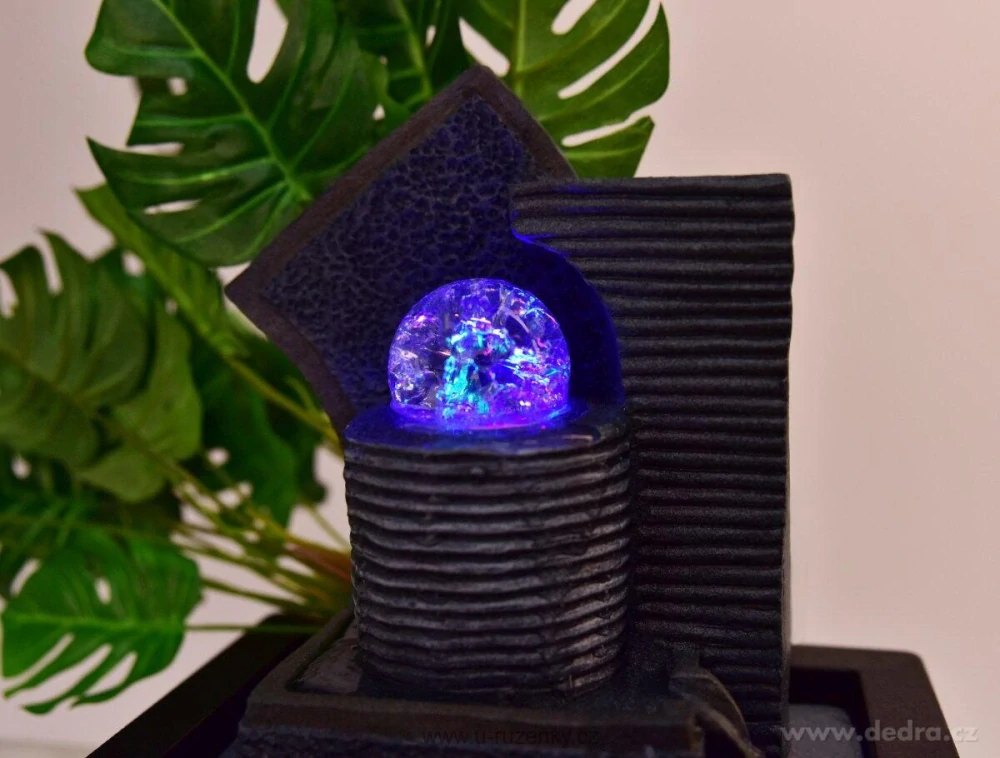 26,5 cm pokojová fontána s rotující zenovou koulí & LED osvětlením